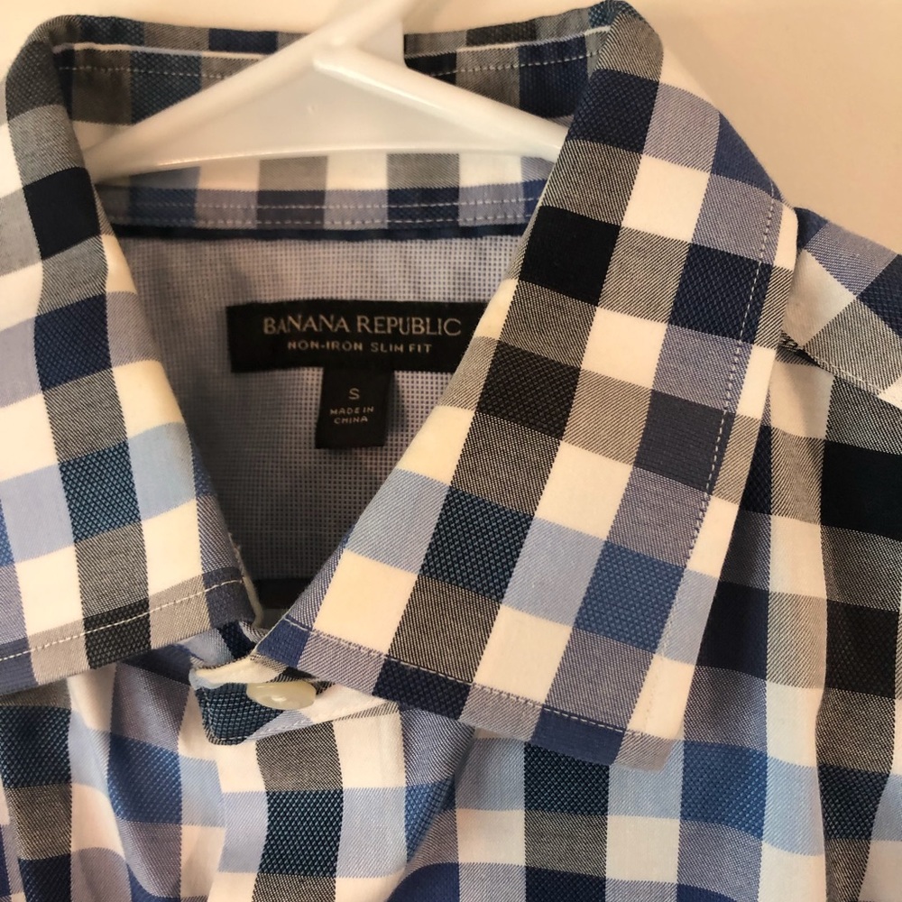 Banana Republic Men’s Slim Fit Non-Iron Dress Shirt - Small
